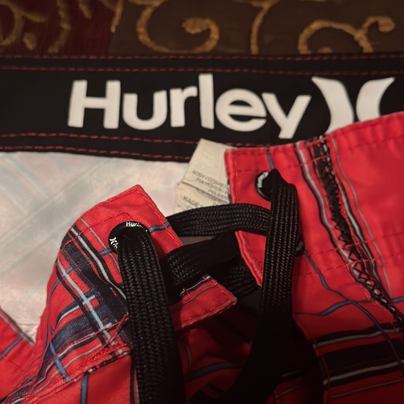 Hurley Board Shorts - Picture 5 of 6